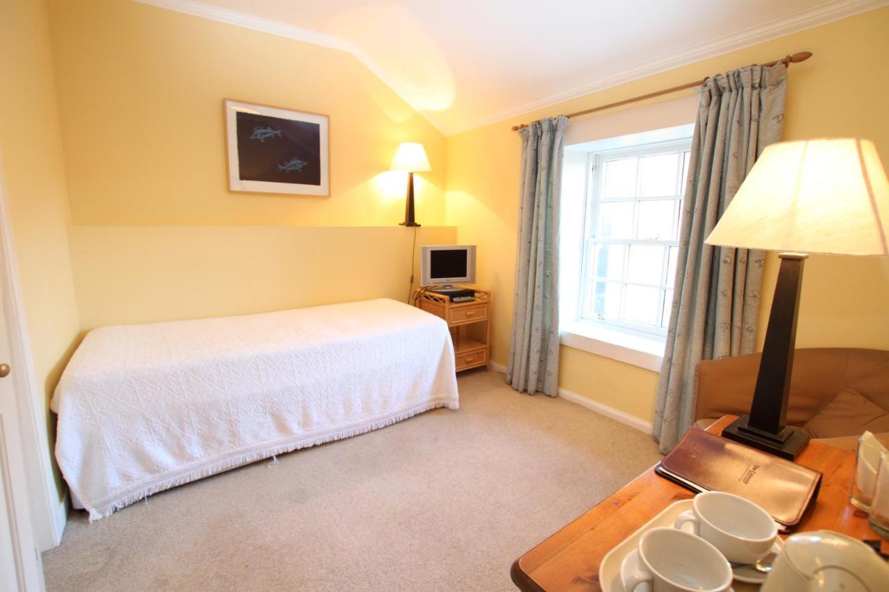The Colonsay Hotel Isle of Colonsay Bagian luar foto